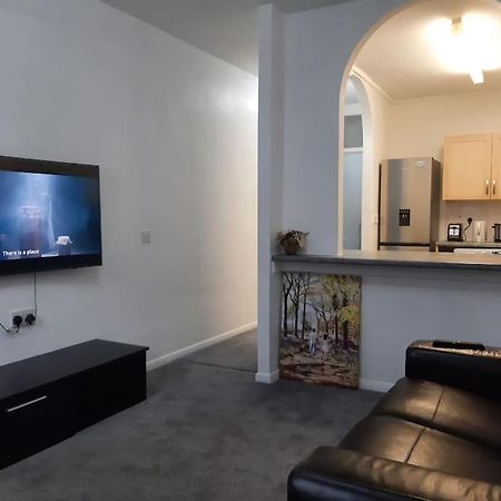 Entire Rental, Easy Reach To Etihad Stadium Manchester Esterno foto