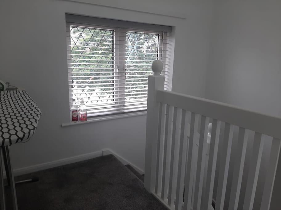 Entire Rental, Easy Reach To Etihad Stadium Manchester Esterno foto